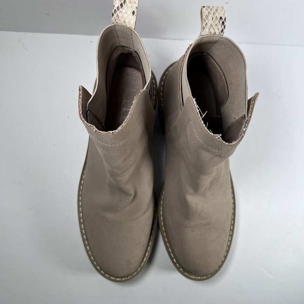 Nicole Miller Pocas Tan Wedge Lug Platform Chelsea Ankle Boots Women's Size 8.5 - Picture 6 of 8